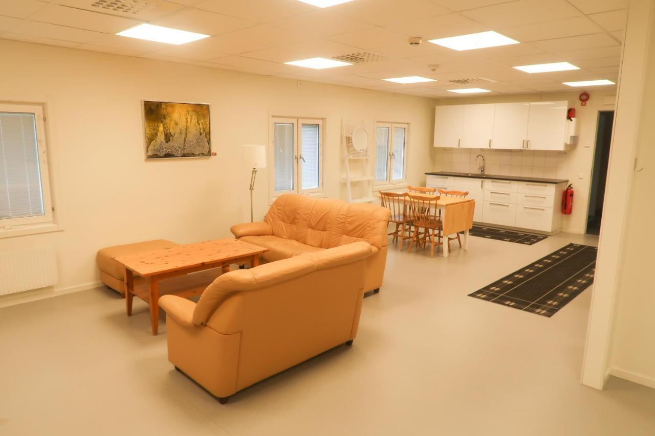 Skra Hostel - Bed & Business Alnon ภายนอก รูปภาพ
