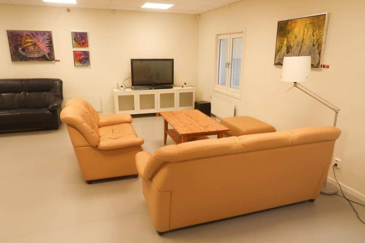Skra Hostel - Bed & Business Alnon ภายนอก รูปภาพ